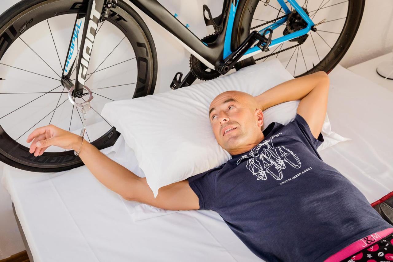 Alp Apartments Ski & Bike - Tourneuve5 奥斯塔 外观 照片